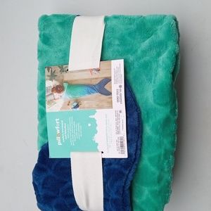 NIP Mermaid Blanket